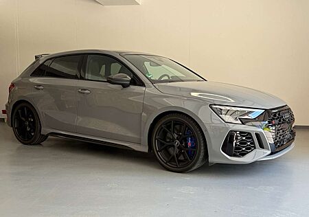 Audi RS3 TFSI Sportback quattro S tronic