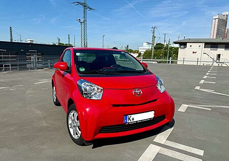 Toyota iQ 1.0