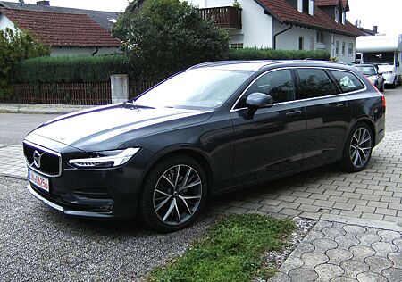 Volvo V90 Momentum AWD Leder Navi Kamera Sitzh. el, Heckkl.