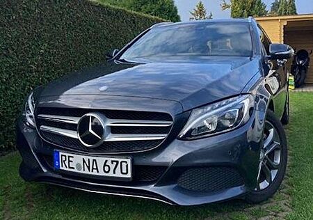 Mercedes-Benz C 220 (BlueTEC) d T 7G-TRONIC Avantgarde
