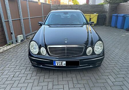 Mercedes-Benz E 280 V6 avantgarde