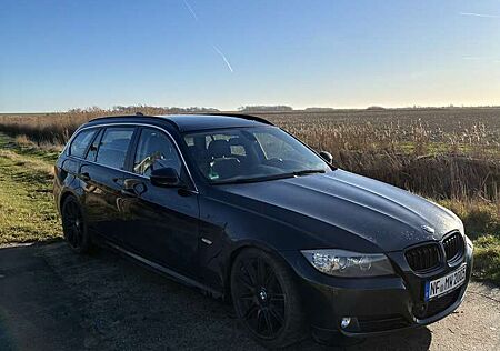 BMW 325d 325 DPF Touring Aut.
