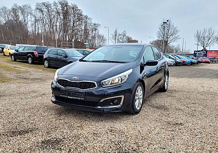 Kia Cee'd Ceed / 1.0 T-GDI*Navi*R-Kam*SZH*Klimaaut.*