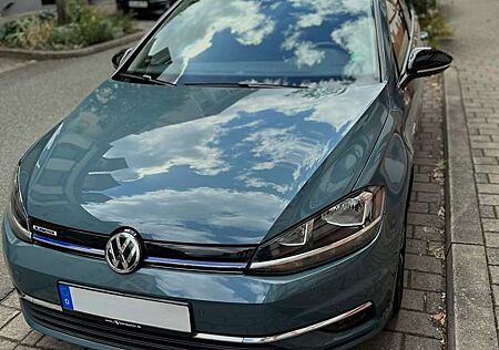 VW Golf Variant Volkswagen Golf VII Variant 1.5 TSI ACT BlueMotion IQ.DRIVE