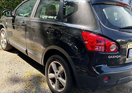 Nissan Qashqai 2.0 dCi 4 x 4 DPF Aut. acenta