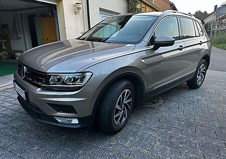 VW Tiguan Volkswagen Sound BMT/Start-Stopp 4Motion