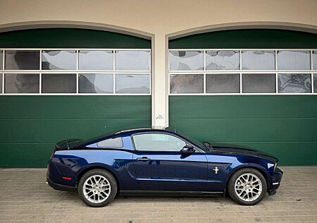 Ford Mustang Premium Leder V6 unfallfrei TÜV neu