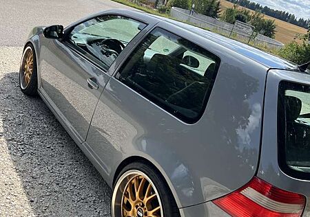 VW Golf Volkswagen 2.0 Pacific
