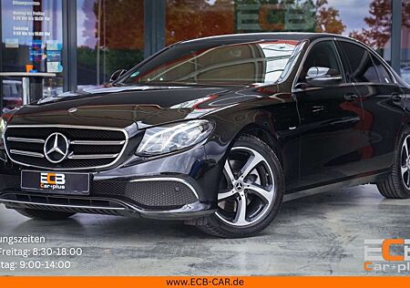 Mercedes-Benz E 300 d Lim. *Temp./SHZ/Schiebedach/Navi*