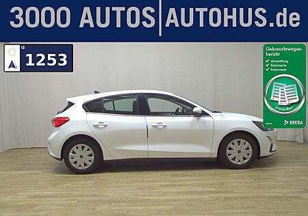 Ford Focus 1.5 EB Cool&Connect Navi RFK LED