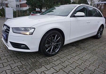 Audi A4 Attraction quattro /EURO6/NAVI/SCHECKHEFT/KLIMA/