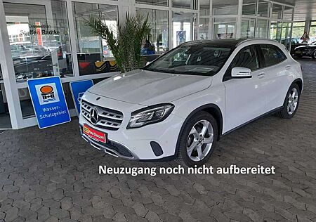 Mercedes-Benz GLA 200 Urban AHK+PANO+LED