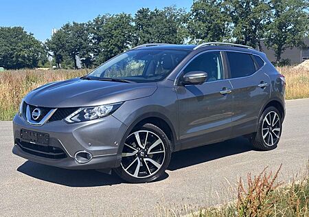 Nissan Qashqai Tekna 1,2i LED-Panodach-Leder-Navi-Eur5