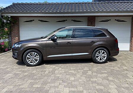 Audi Q7 3.0 TDI e-tron quattro tiptronic