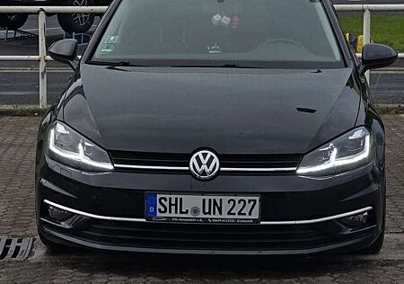 VW Golf Volkswagen 1.6 TDI SCR DSG Comfortline