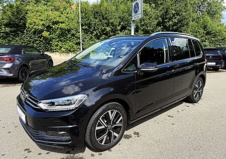 VW Touran Volkswagen Active DSG ACC Navi LED Family Standheizung
