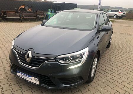 Renault Megane IV Grandtour Life*43.000KM