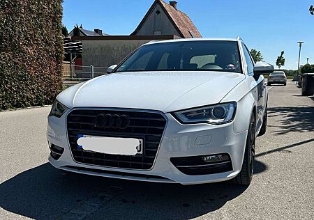 Audi A3 1.4 TFSI Limousine S line Sportpaket