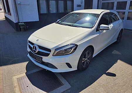 Mercedes-Benz A 180 BlueEfficiency,Navi,Klima