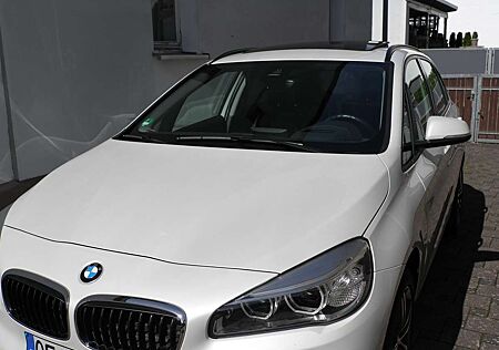 BMW 220d 220 Active Tourer Sport Line - Vollausststtung
