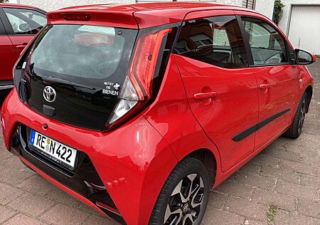 Toyota Aygo x-play club