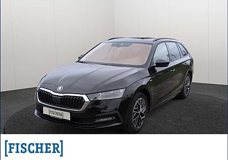 Skoda Octavia Combi 2.0TDI DSG Clever Matrix Navi Rear View ACC