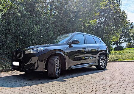 BMW iX1 xDrive30 M Sportpaket