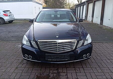 Mercedes-Benz E 200 CGI BlueEfficiency (212.048)