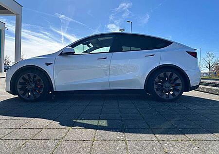 Tesla Model Y Performance, Garantie, USS, Giga-Berlin