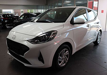 Hyundai i10 1.0 AT Navi Klima R.Kam/PDC Tempo SOFORT