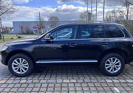 VW Touareg Volkswagen 3.0 V6 TDI DPF Aut.