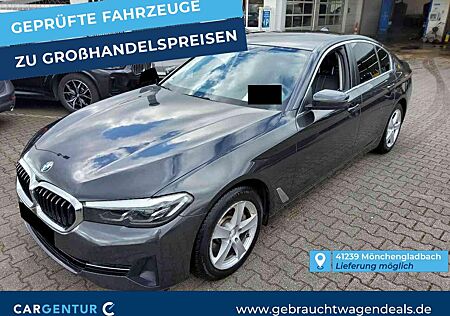 BMW 530 i Mild Hybrid Navi RKam LED AUT ParkAssist Kli