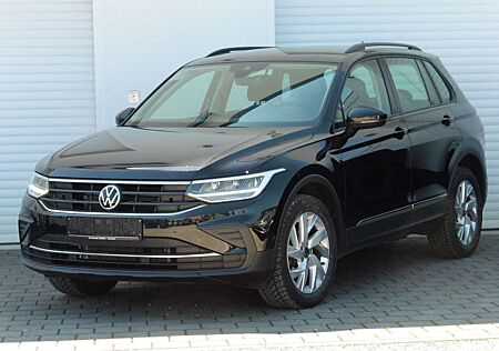 VW Tiguan Volkswagen 2.0 TDI DSG 4MOTION LED Navi Kamera STHZG