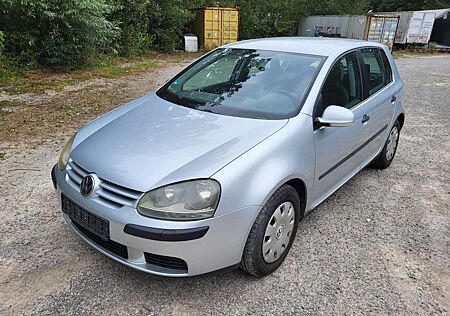 VW Golf Volkswagen Trendline 1.4l 5trg