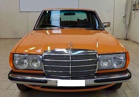 Mercedes-Benz 200 D