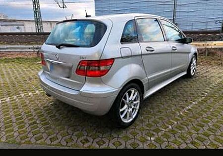 Mercedes-Benz B 200 CDI Autotronic