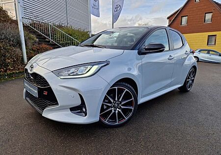 Toyota Yaris Hybrid GR Sport HUD Navi Soundsystem JBL LED Apple