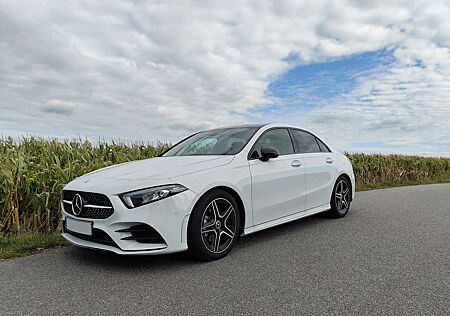 Mercedes-Benz A 200 7G-DCT AMG Line