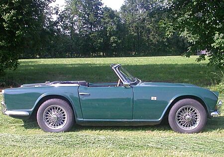 Triumph TR4 BRG mit Overdrive, in gute Hände abzugeben