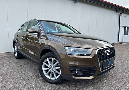 Audi Q3 2.0 TFSI Quattro *1.HAND*AHK*LEDER*SHZ*ACC*