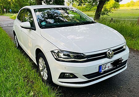 VW Polo Volkswagen Highline