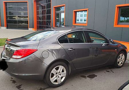 Opel Insignia 1.8 Selection