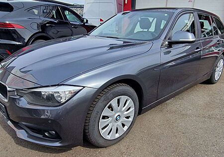 BMW 318 D Touring Sport Line Shadow Navi+PDC