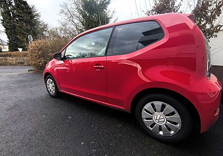 VW Up Volkswagen ! (BlueMotion Technology) move