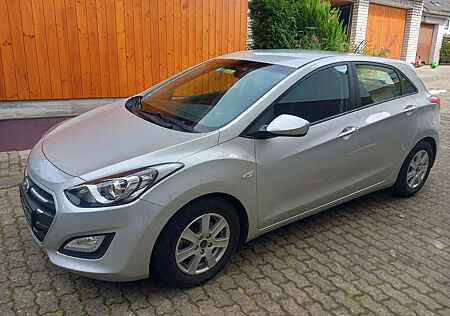 Hyundai i30 blue 1.4 Classic