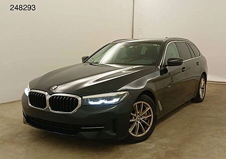 BMW 530 xDr LED Nav+ Kamera CockpProf DAB Unfallfrei