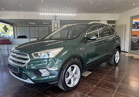 Ford Kuga Vignale Ausstattung*SHZ*EAHK*Navi*RFK