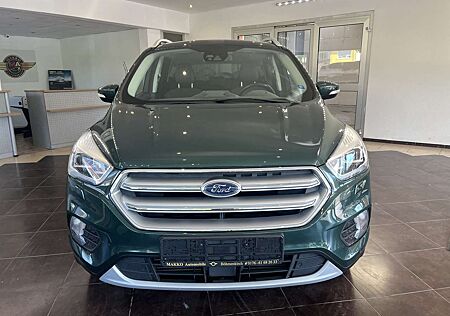 Ford Kuga Vignale Ausstattung*SHZ*EAHK*Navi*RFK