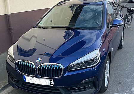 BMW 225 Active Tourer* TOP-Ausstattung*Leder*LED*Kamera,..