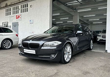 BMW 520 d AUT SPORT S NAVI LEDER HEAD-UP XENON AHK 2H